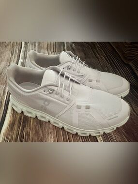 On Running Women’s Orchid Low-Top Knit Sneakers